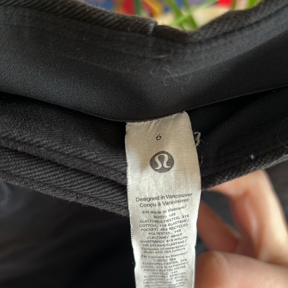 Lulu shorts - Picture 4 of 4